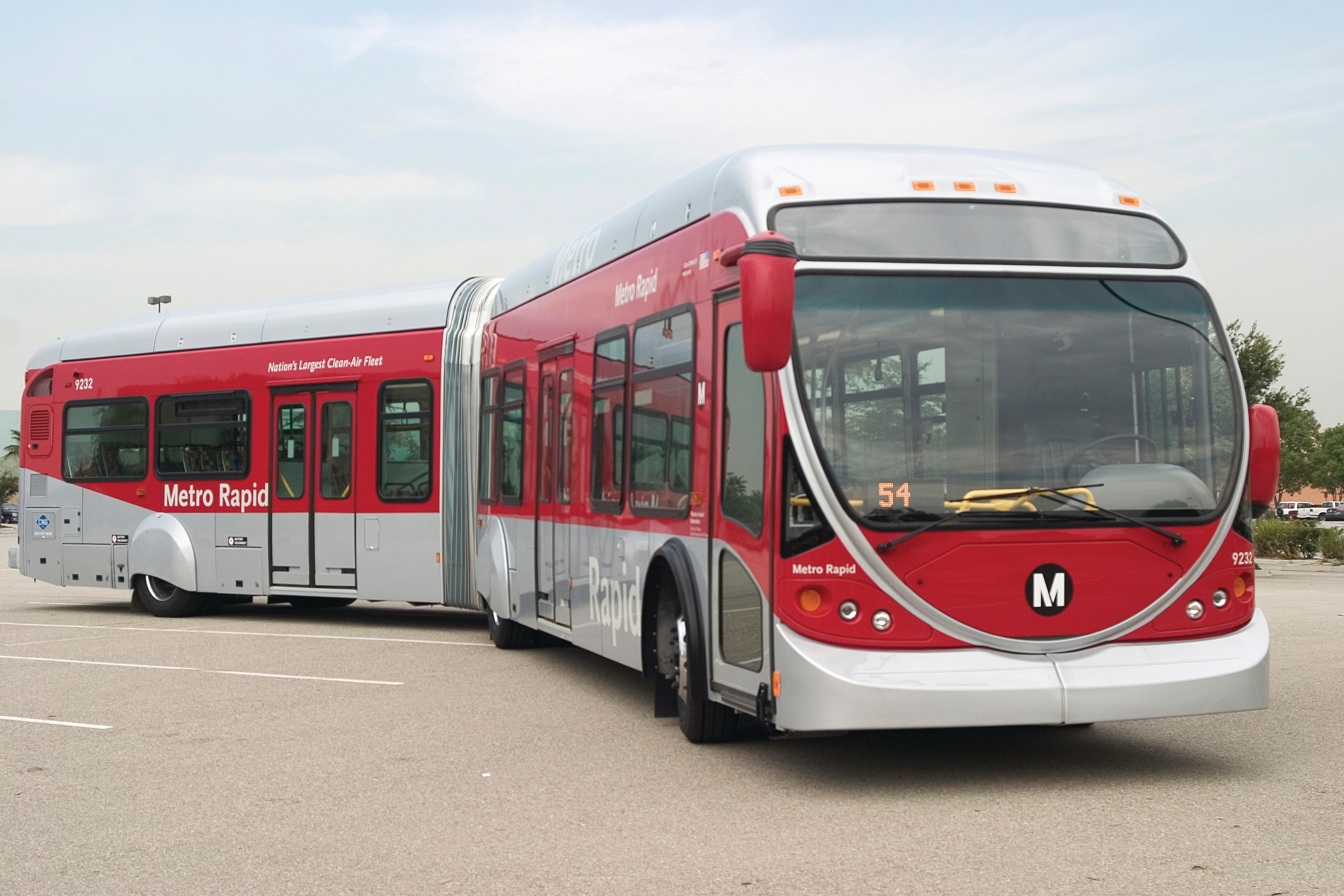 5Door HybridElectric Articulated 60BRT Mass Transit