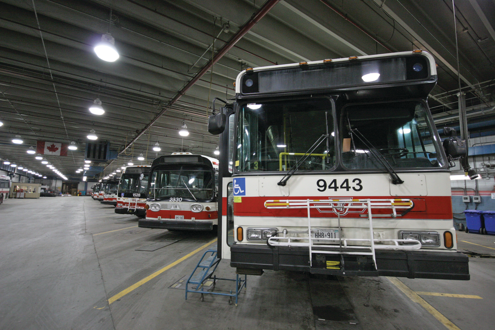 Busesingarage 10340445