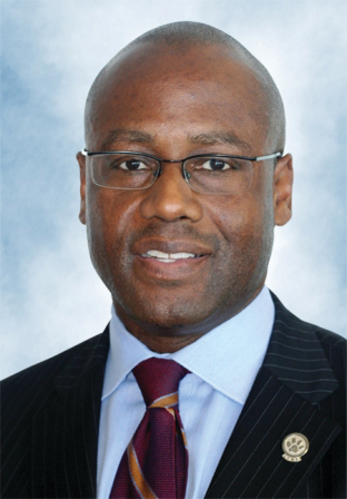 Massifjohnlewis 10342618