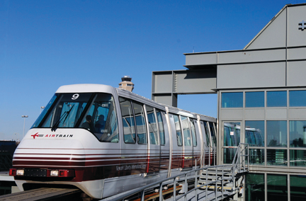 Bombardier Airtrain Newark 10756799