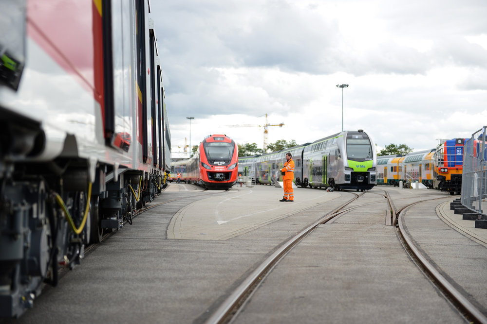 Final preparations for InnoTrans and arrival of trains.