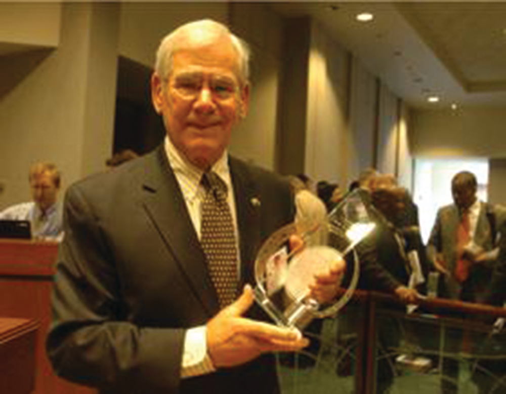 Rod Diridon was presented with the Lifetime Achievement Award. This award is presented to individuals who have spent years dedicated to improving transportation options in America.