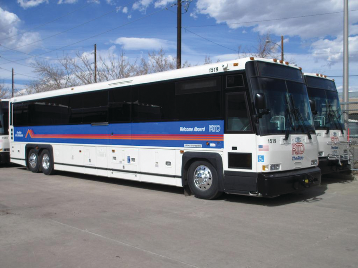 Denver Rtd Takes 54 Mci Commuter Coaches Mass Transit 5751