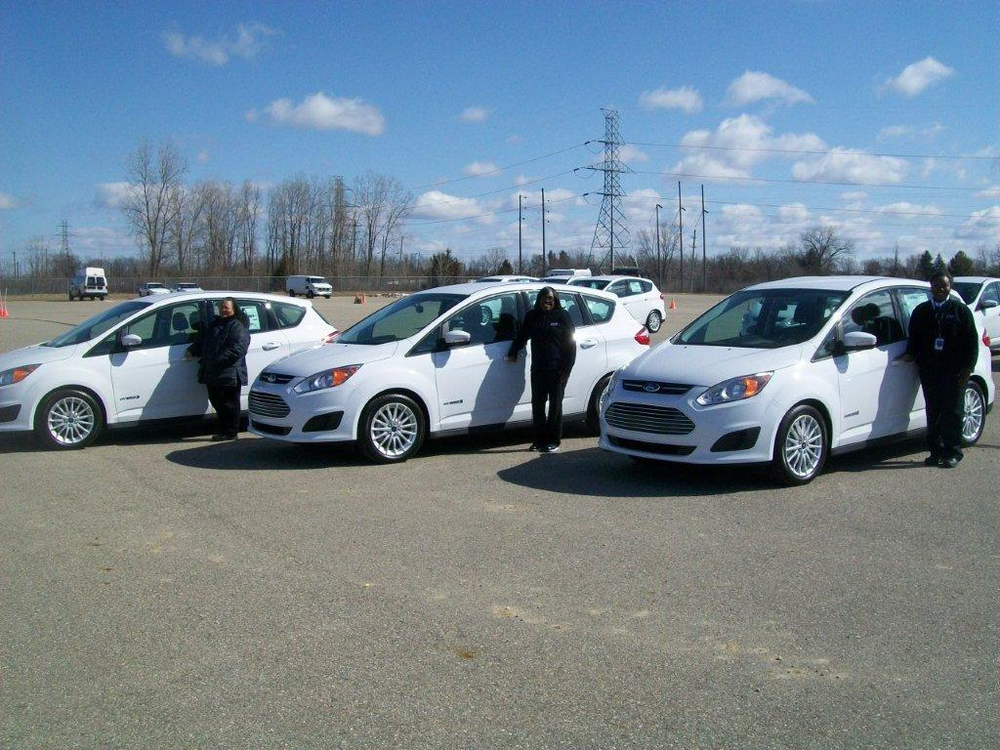 Mass Transportation Authority in Flint, Mich., has continued its &ldquo;Go Green&rdquo; expansion this week with the arrival of 13 new Ford C-MAX SE model cars.