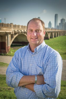HDR Engineering Inc. Professional Associate, Central Region Streetcar Director Luke Olson, PE. HDR Engineering Inc. Professional Associate, Central Region Streetcar Director Luke Olson, PE.