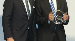 Daniel Dörflinger accepts the eCarTec Award on behalf of Conductix-Wampfler.