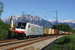 Bombardier Transportation and the leasing company Railpool have signed a framework agreement for the delivery of 65 Bombardier Traxx locomotives.