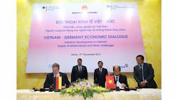 Martin Müller-Elschner, CEO of IVU Traffic Technologies AG, and Prof Tran Dac Su, director of the University of Transport and Communications in Vietnam, sign the Memorandum of Understanding on cooperation. Martin Müller-Elschner, CEO of IVU Traffic Technologies AG, and Prof Tran Dac Su, director of the University of Transport and Communications in Vietnam, sign the Memorandum of Understanding on cooperation.