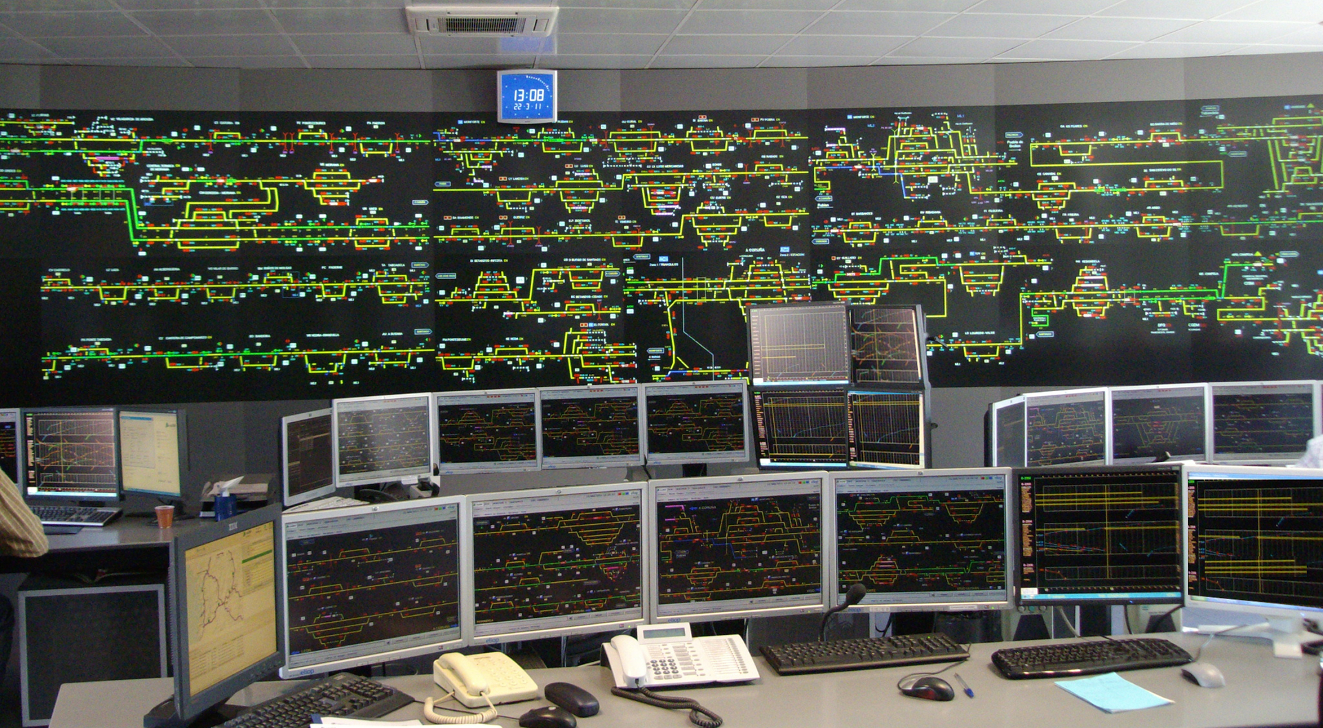 A corporate structure of railway signalling, acquired by the group that same year, was duly incorporated to CAF Group&rsquo;s structure, given that the company was already developing on-board ERTMS signaling equipment through its subsidiary Seinalia.
