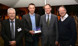After the presentation of the itcs Innovation Award 2015 to IVU: Berthold Radermacher (VDV), Dr Torsten Franke (IVU), Dr Claus Dohmen (IVU), Hartmut Reupke (BVG) (from left to right) After the presentation of the itcs Innovation Award 2015 to IVU: Berthold Radermacher (VDV), Dr Torsten Franke (IVU), Dr Claus Dohmen (IVU), Hartmut Reupke (BVG) (from left to right)