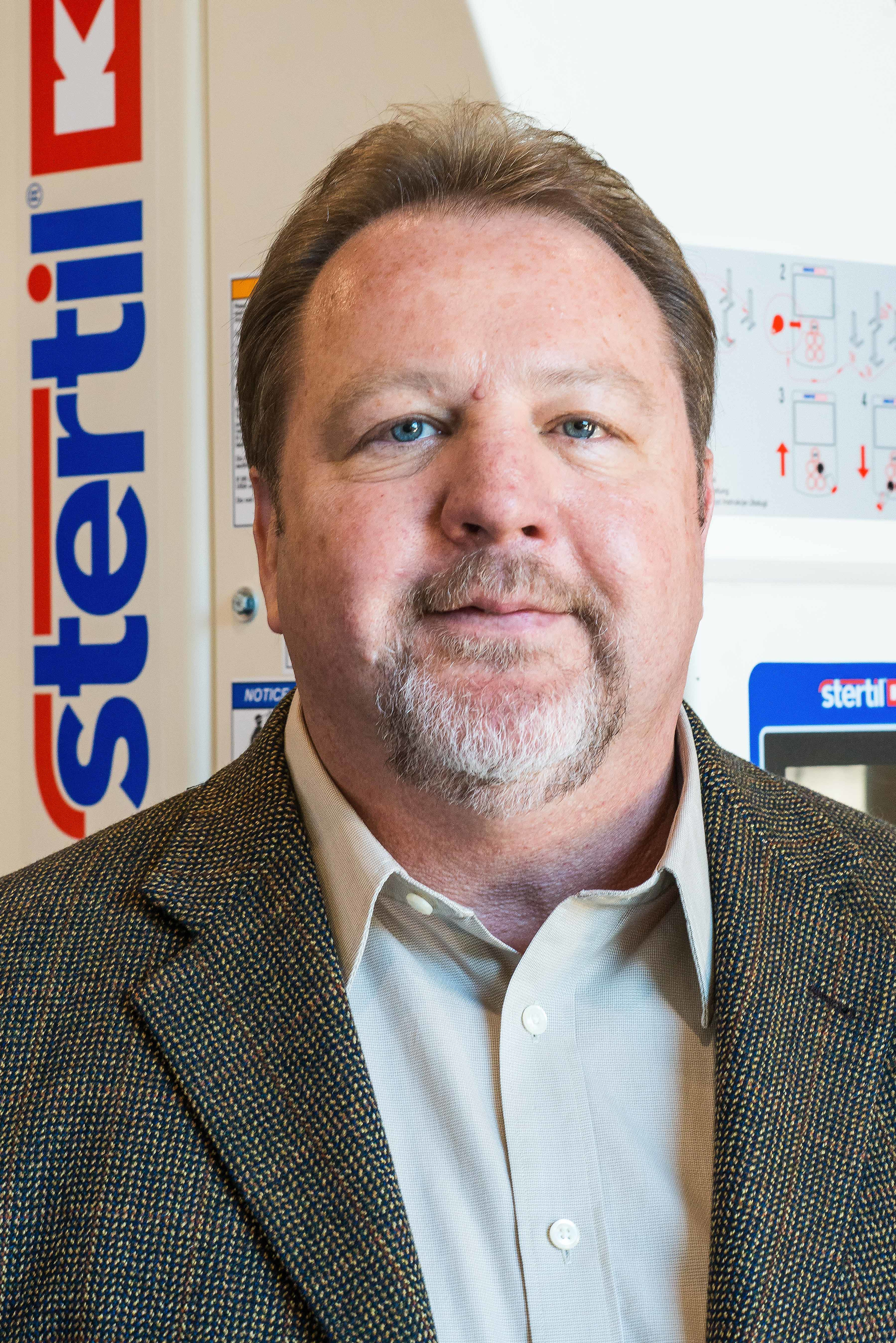 Reazer attended Houston University and resides near Los Angeles.