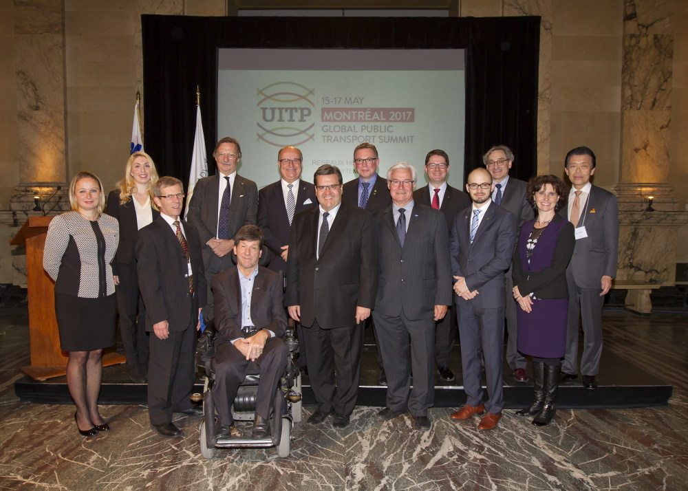 From left to right, front row, &Egrave;ve Par&eacute;, Daniel Beauchamp, Andr&eacute; Leclerc, Denis Coderre, Paul C&ocirc;t&eacute;, Patrick Leclerc, Catherine Morency Second row : M&eacute;lanie Devirieux, Alain Flausch, Raymond Lariv&eacute;e, Philippe Schnobb, &Eacute;ric Martel, Michael Sabia, Masaki Ogata.