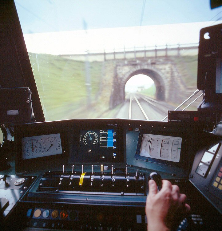 BOMBARDIER EBI 563a2ab210fc4