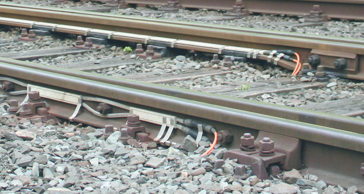 Switching from conventional heating rods to using 'El-Point' can save up to 30 percernt in energy costs alone.