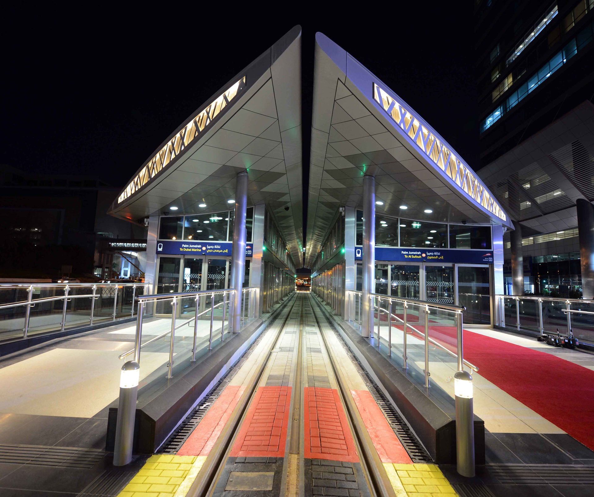 Dubai Tram 2 568ab808408bd