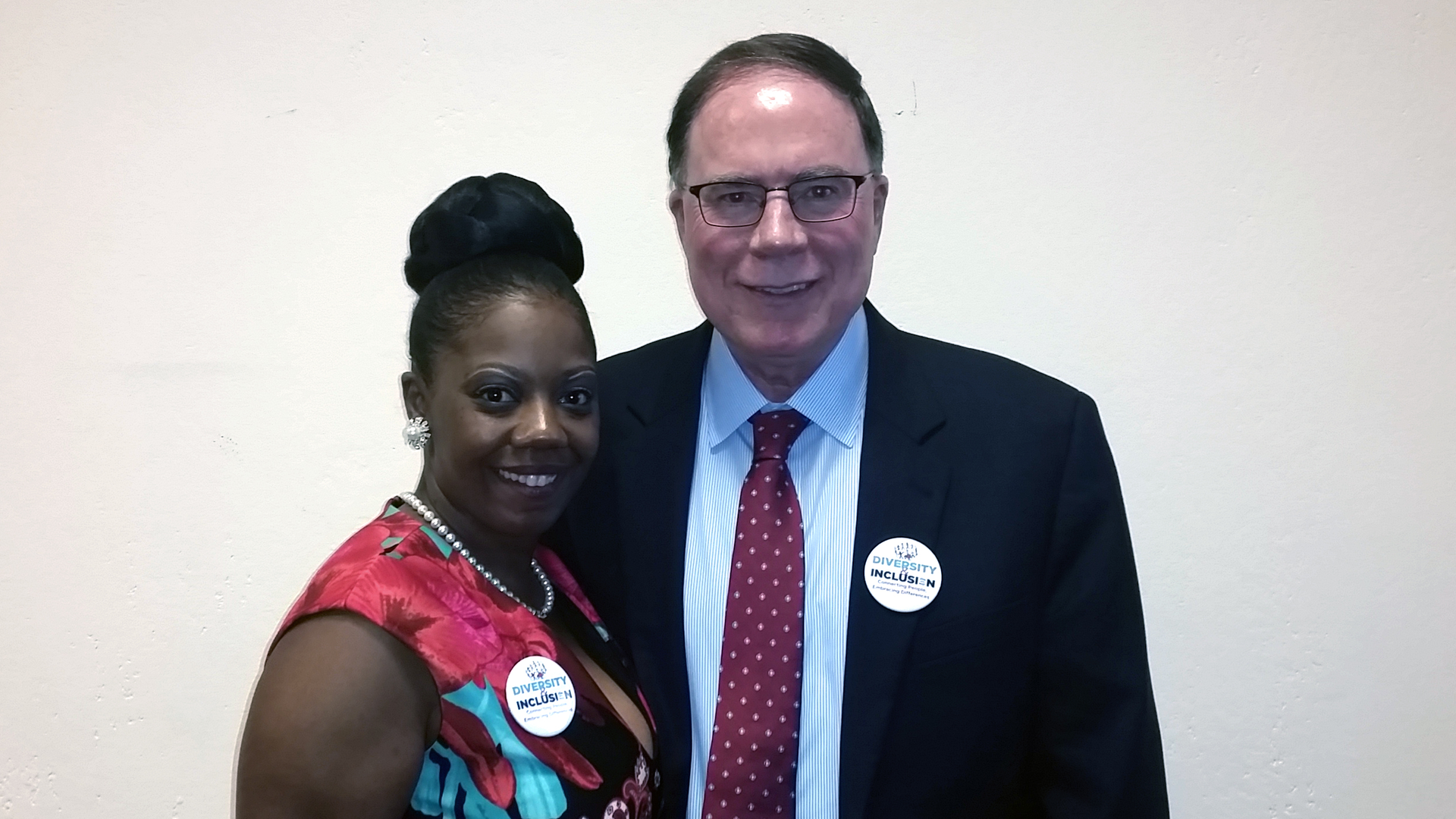 APTA Chair Valerie McCall, APTA Acting President & CEO Richard A. White.