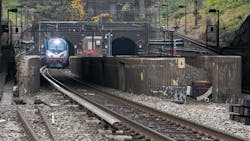 NY Metro area would be paralyzed if gateway stalled; DOT secretary, senators say new progress means project moving down the track.