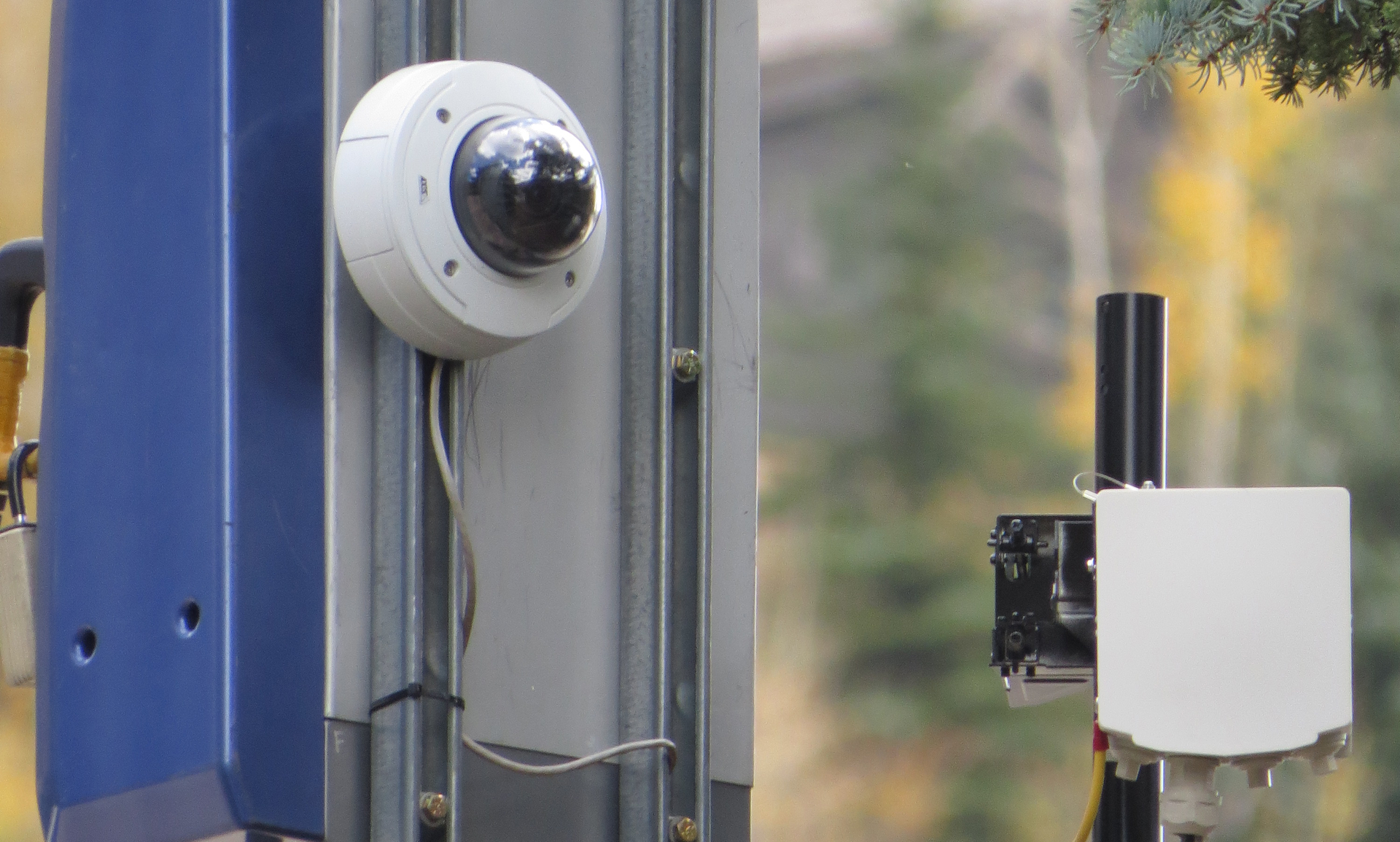 Axis 2 582a29d7cf1a5