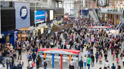 London Waterloo Interior Rush Hour 2 London UK Diliff 5835ece9e92d6