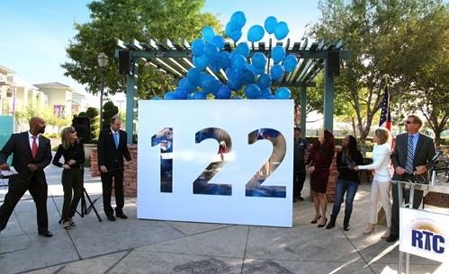 Caption (L to R): Keolis North America Director of Safety, Training & Security Cecil Fielder, RTC Deputy General Manager MJ Maynard, Henderson Chamber of Commerce CEO Scott Muelrath, Henderson Councilwoman and RTC Vice Chair Debra March, UNLV student and transit rider Kaylan Poindexter, RTC General Manager Tina Quigley, and Henderson City Manager Bob Murnane release tethered balloons to celebrate the addition of Route 122 (South Maryland Parkway/Horizon Ridge) to Henderson and the RTC transit system.