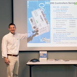 Training School 900x900 58911a6540678 Training School 900x900 58911a6540678