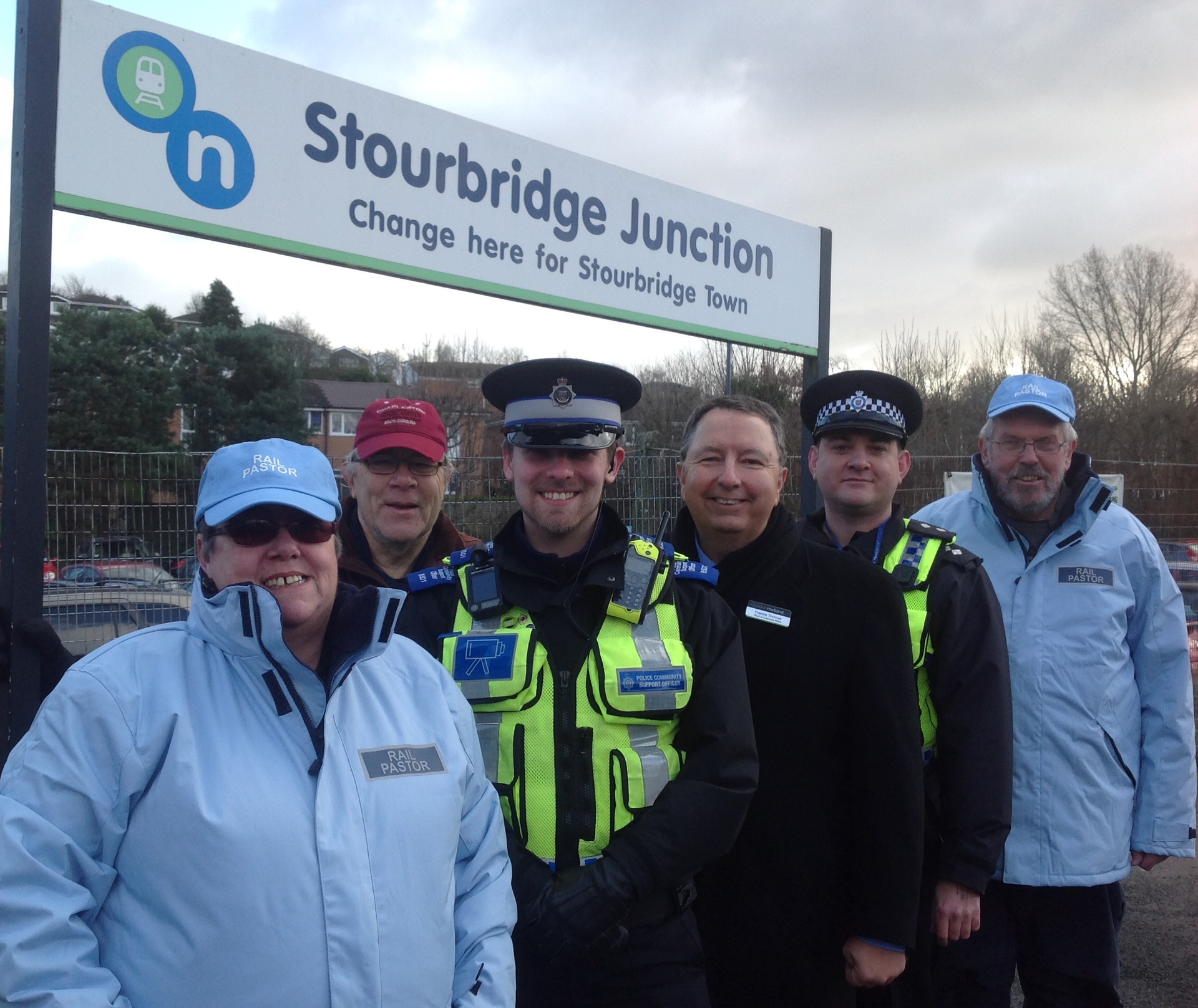 From l to r: Rail Pastor Alison Underwood, Stourbridge Street Pastor Chair David Watts, PCSO Aaron Tiso, London Midland Head of Corporate Affairs Francis Thomas, Inspector Dave Rams, Rail Pastor Steve Underwood.