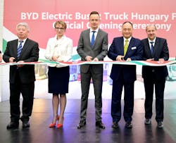 P&eacute;ter Szijj&aacute;rt&oacute;, Minister of Foreign Affairs and Trade(third left), Duan Jielong, Chinese Ambassador to Hungary(first left), Isbrand Ho, Managing Director of BYD Europe (second right).