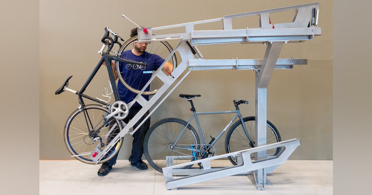 Dero Decker | Mass Transit