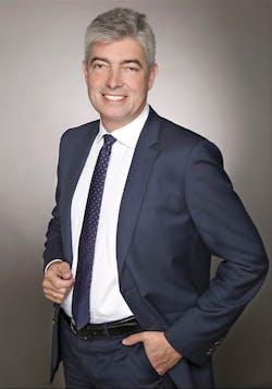 Ralph Heuwing. Ralph Heuwing.