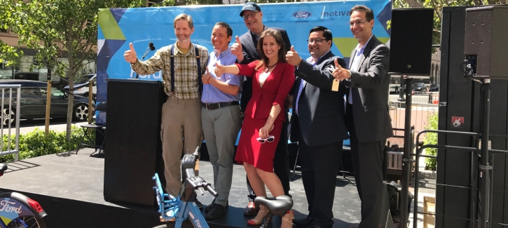 L to R: Emeryville Mayor Scott Donahue; Rene Rivera, Bike East Bay; Jay Walder, CEO of Motivate; Oakland Mayor Libby Schaaf; Berkeley Mayor Jesse Arreguin; and Ryan Russo, Oakland's director of transportation.