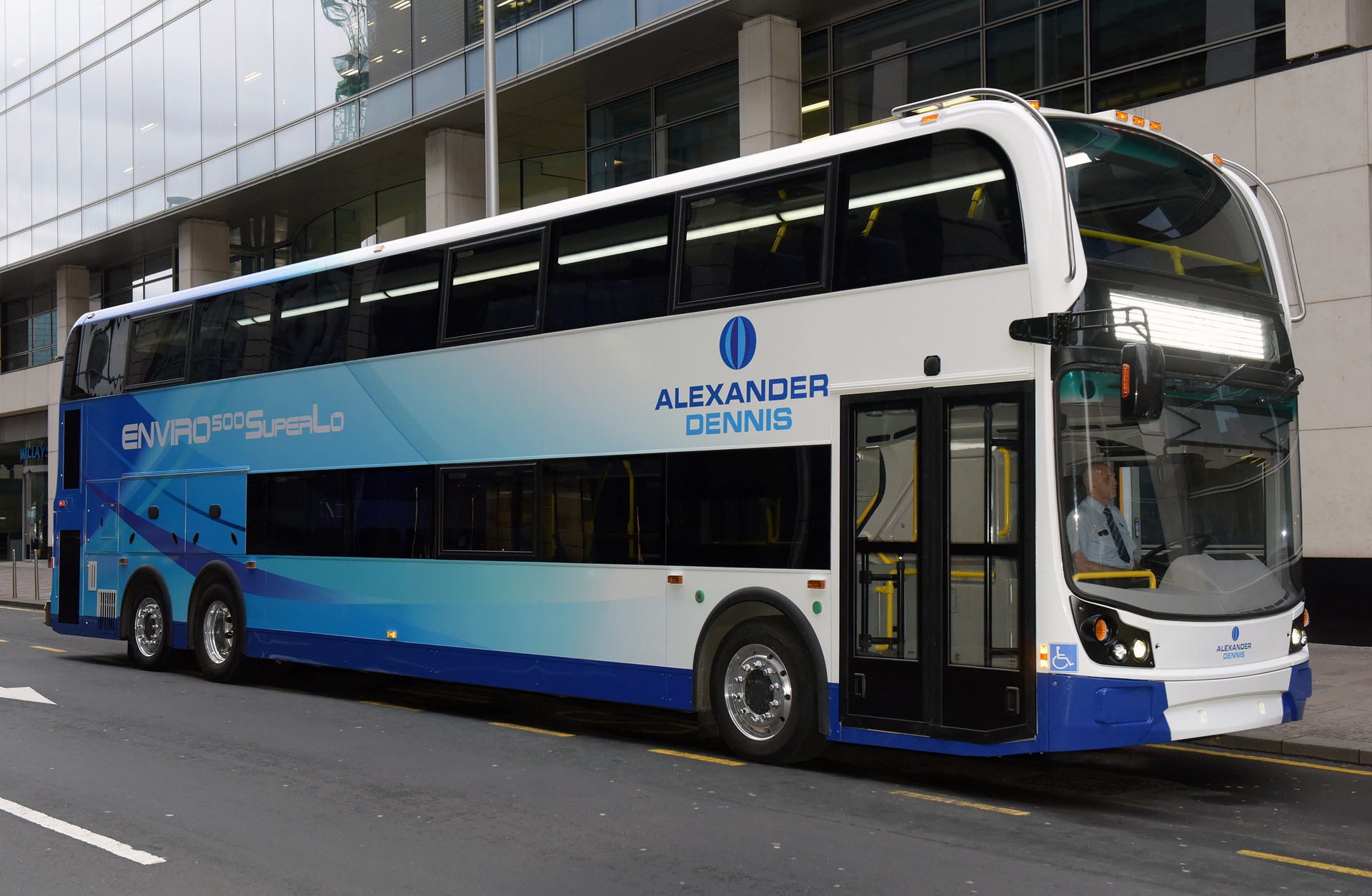 Available at 12&rsquo;10 height for the SuperLo express commuter variant (with integral luggage space) the Enviro500 offers the unique combination of high capacity and comfort for transit and interurban journeys.