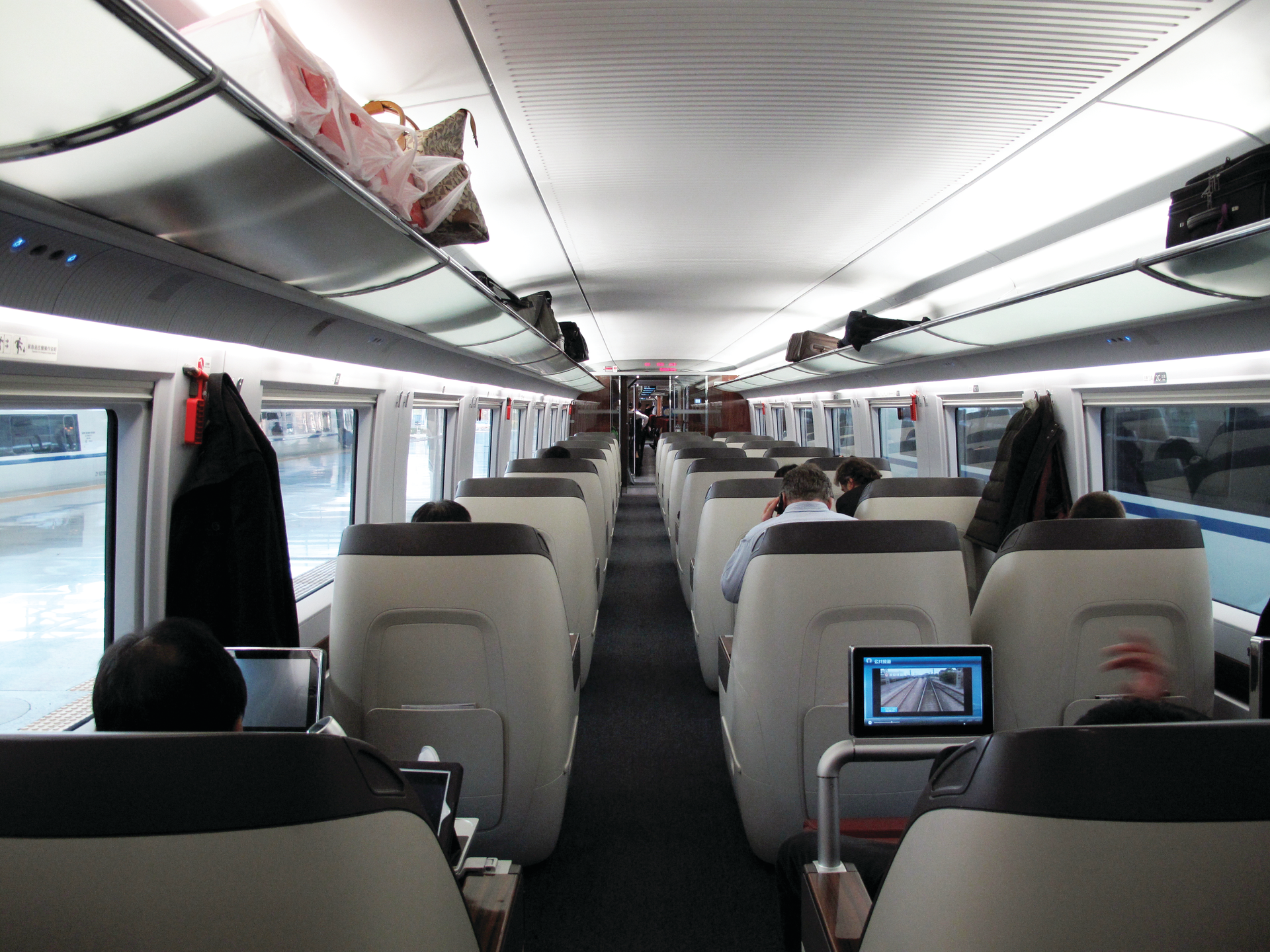 New solutions for controlling access to passenger belongings, such as on-board storage lockers equipped with electronic access, provide a higher level of security and convenience with the added benefit of remote control and monitoring.