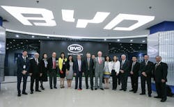 Former Chilean President Eduardo Frei (7th on the left) and his delegation visit BYD Headquarters.