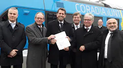 All parties involved in the contract signing in Wolfsburg on agreed: The train of the future will be driven with hydrogen, will run completely emission-free and will start its first passenger service in Lower Saxony.
