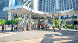 The South Ferry terminal station officially re-opened for service on June 27, 2017, and with the exception of some minor work remaining in back-of-house spaces and in the old loop station area, the project is essentially completed.