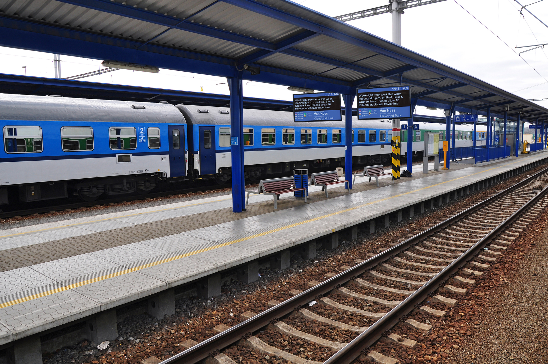 XtremeTM High Bright Outdoor Displays 5a0afc6dae226