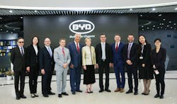 Kathleen Wynne, Premier of Ontario (middle) and delegation meet with BYD executives.