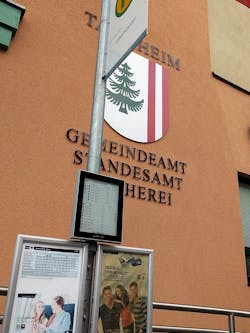 Papercast e-paper passenger information bus stop displays are being piloted in Tannheim, Austria. Papercast e-paper passenger information bus stop displays are being piloted in Tannheim, Austria.