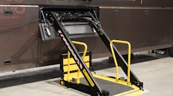 The KS8 is a hydraulic lift for high-floor coaches which can be raised up to 1,882 mm.