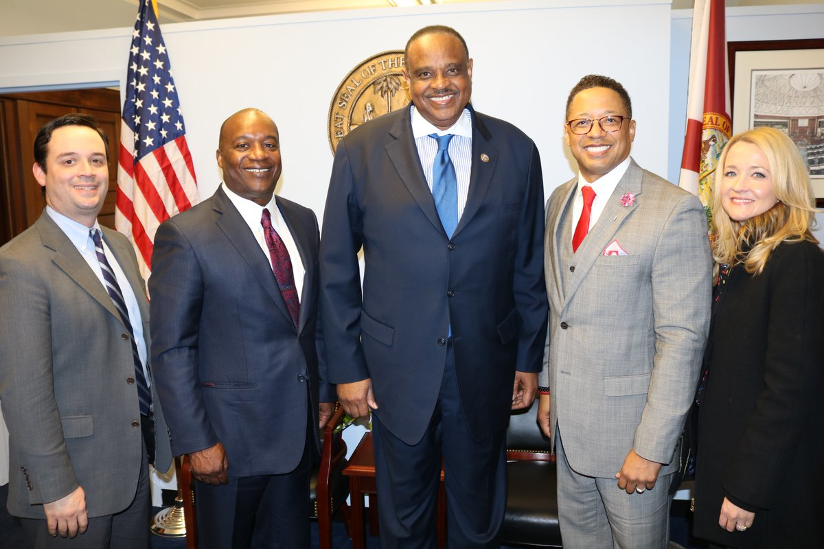 Great meeting with the @JTAFLA to discuss funding for the First Coast Flyer SW route. This is the final step on the BRT system. The First Coast Flyer will provide an affordable and reliable way for #Jacksonville families to travel to work, school, home and local attractions.