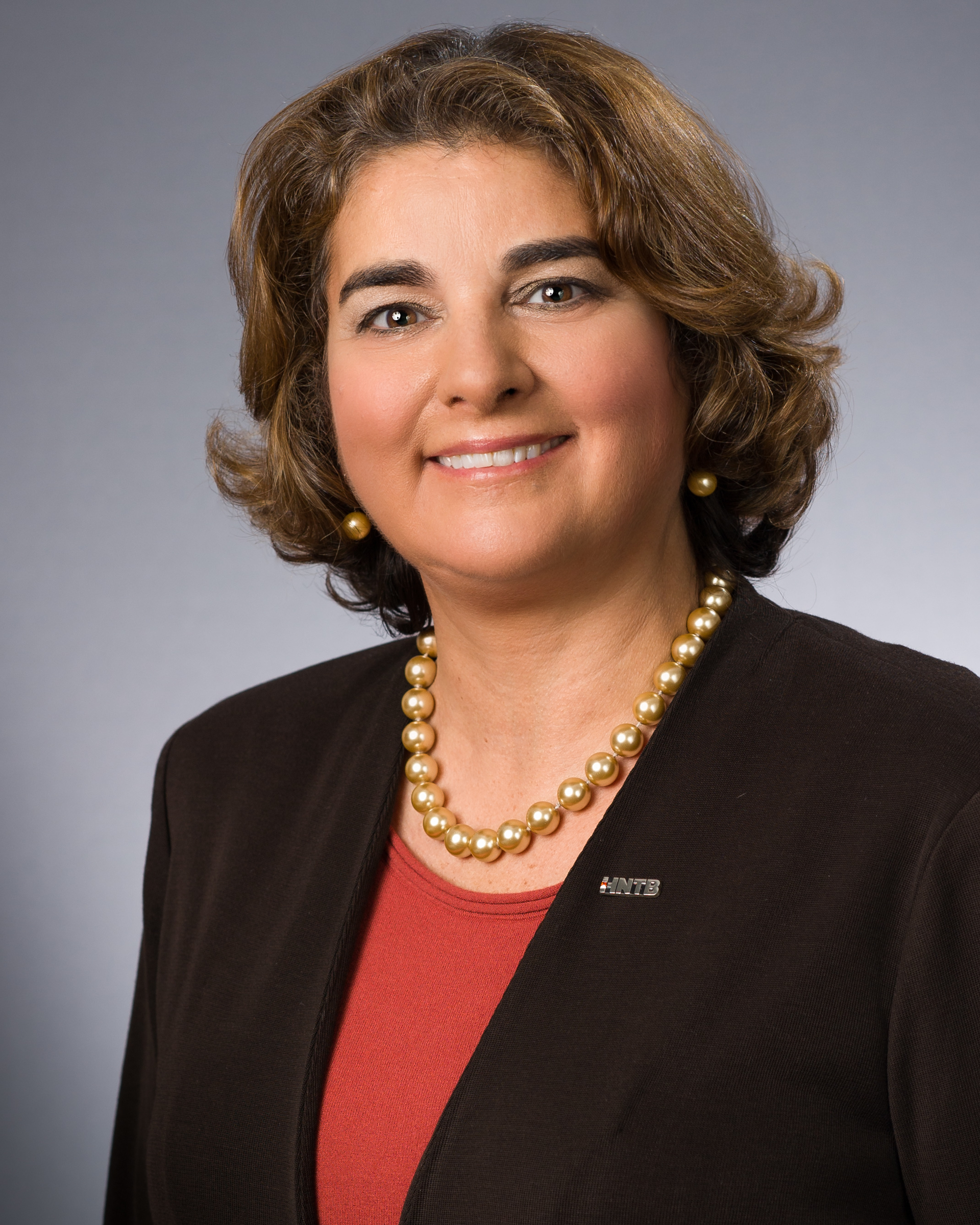 At an event held recently in Washington, D.C., Diana Mendes, AICP, HNTB Corp.Mid-Atlantic Division president, received the 2018 Shirley A. DeLibero Award, which was presented during the 7th Annual Celebrating Women Who Move the Nation Awards Breakfast.