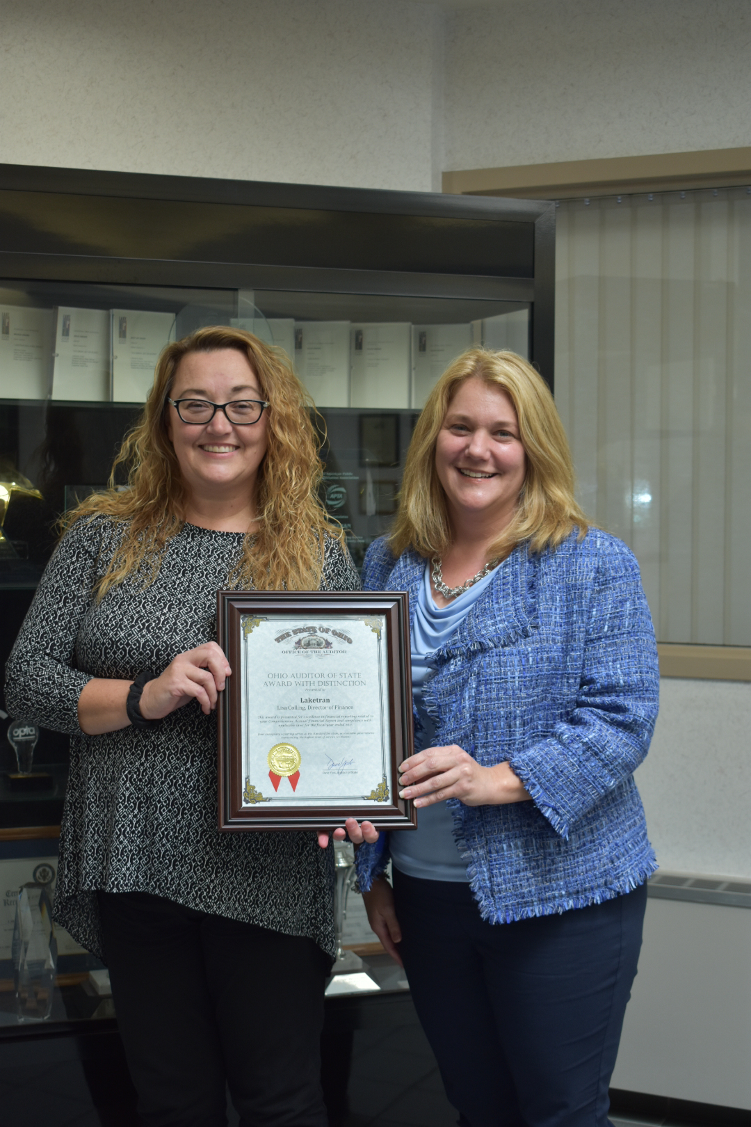 Laketran&rsquo;s was presented the 'Ohio Auditor of State Award with Distinction.