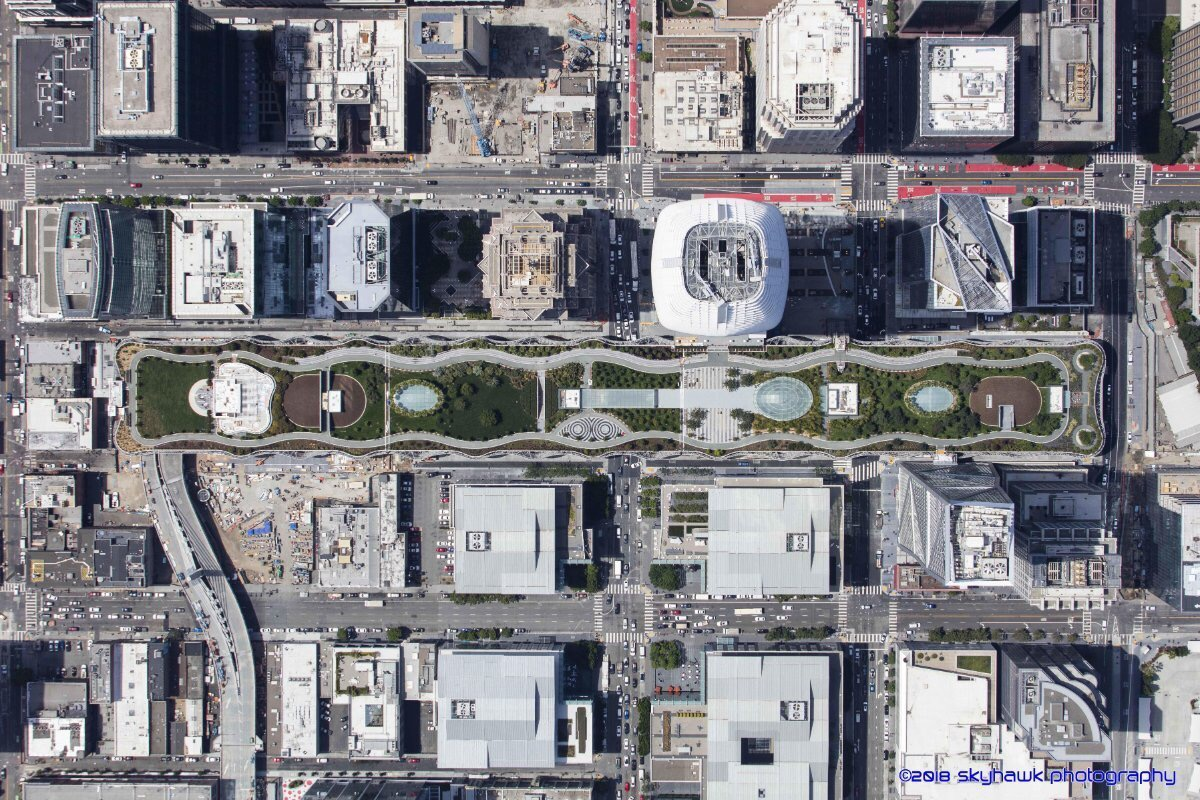 Mayor London Breed, House Democratic Leader Nancy Pelosi and regional, state and federal leaders joined the Transbay Joint Powers Authority to celebrate the completion of the new Salesforce Transit Center.