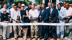 Metro Board members Sanjay Ramabhadran and Cindy Siegel along with President & CEO Tom Lambert join Missiouri City Mayor Allen Owen, U.S. Rep. Al Green and others for commemorative ribbon cutting.