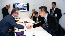 Laurent Troger, President, Bombardier Transportation and Datok Dr. Mohd Yusoff Sulaiman, President & CEO, MIGHT, as well as representatives from MIGHT and Bombardier Transportation, sign a rail industry expertise MoU at InnoTrans 2018.
