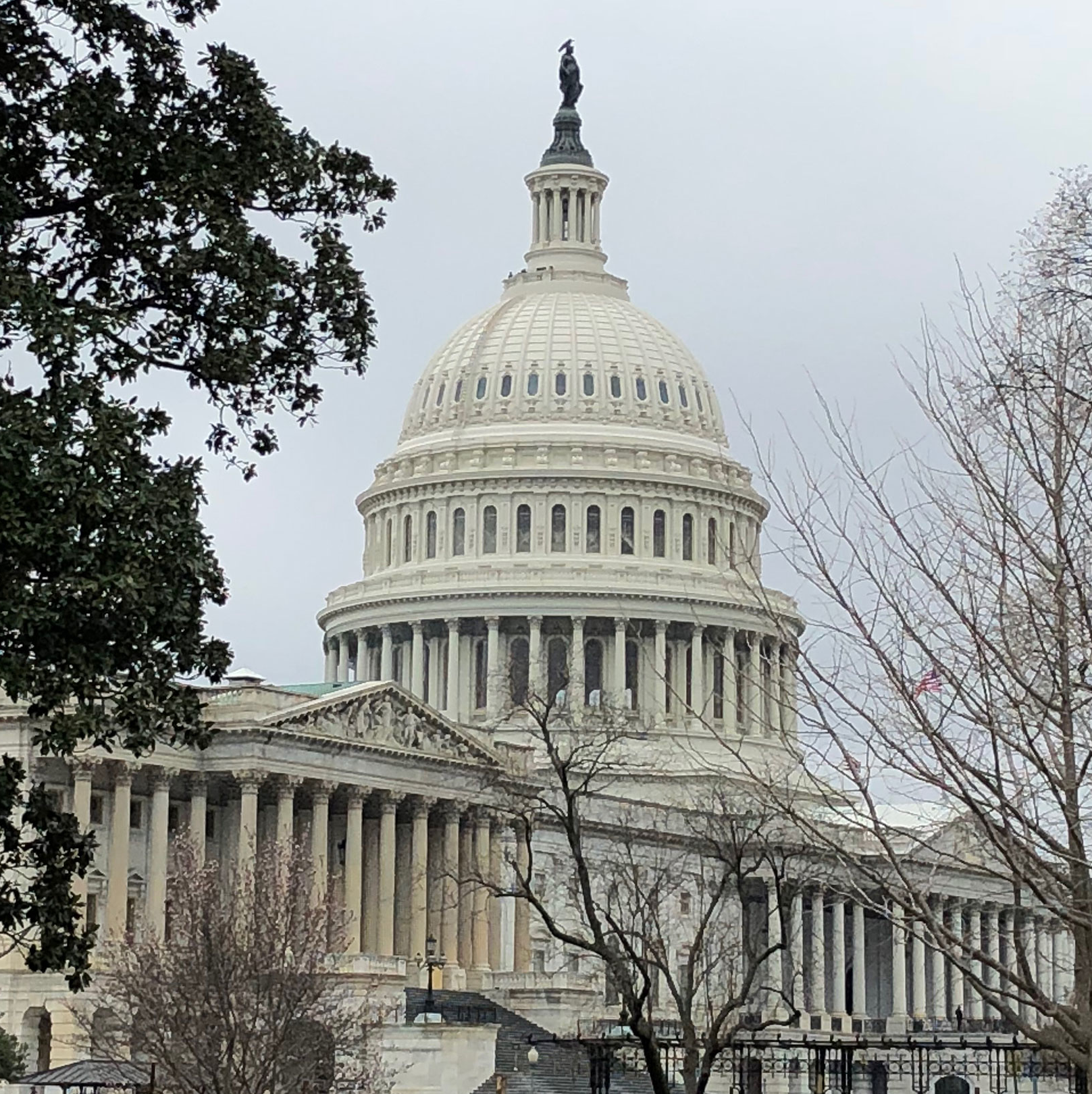 Capitoldome Mwaneklibman 5c3d3cc240eae