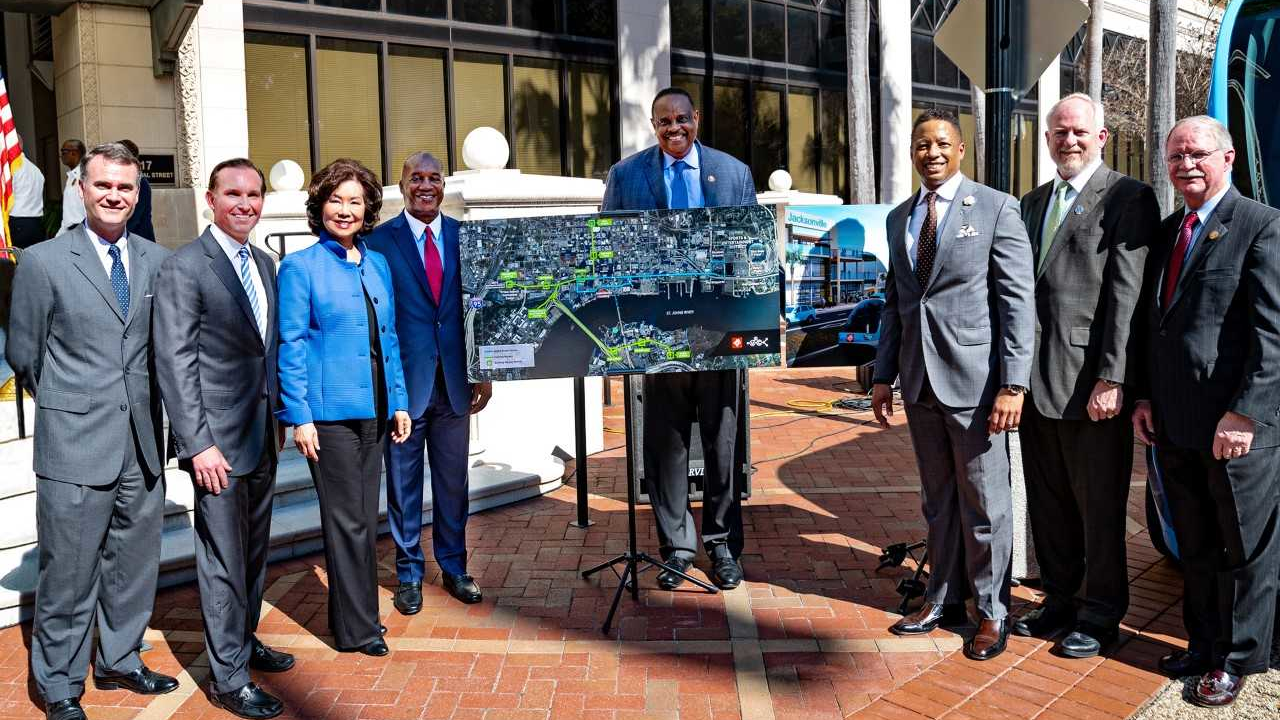 JTA, city of Jacksonville host USDOT for BUILD grant event Mass Transit