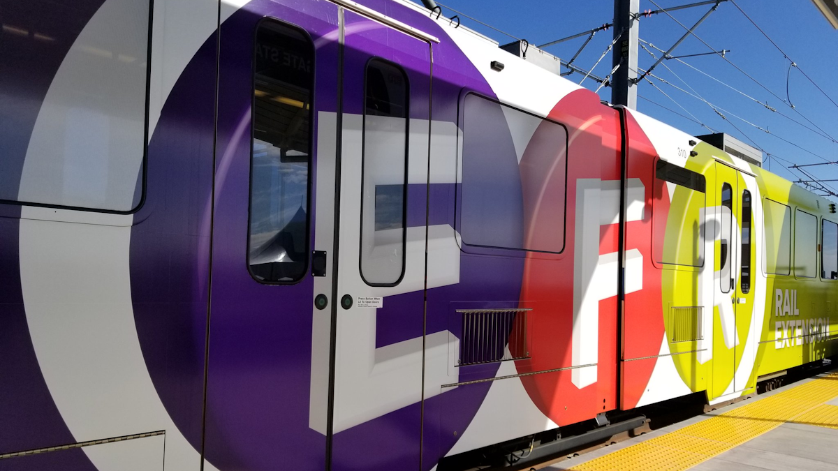 Rtd Of Denver Opens The E F And R Rail Extension Mass Transit 4359