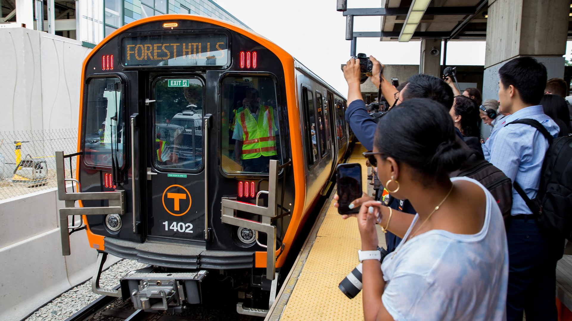 New Orange Line Car Debut From Governors Press Office 5d55891773d20