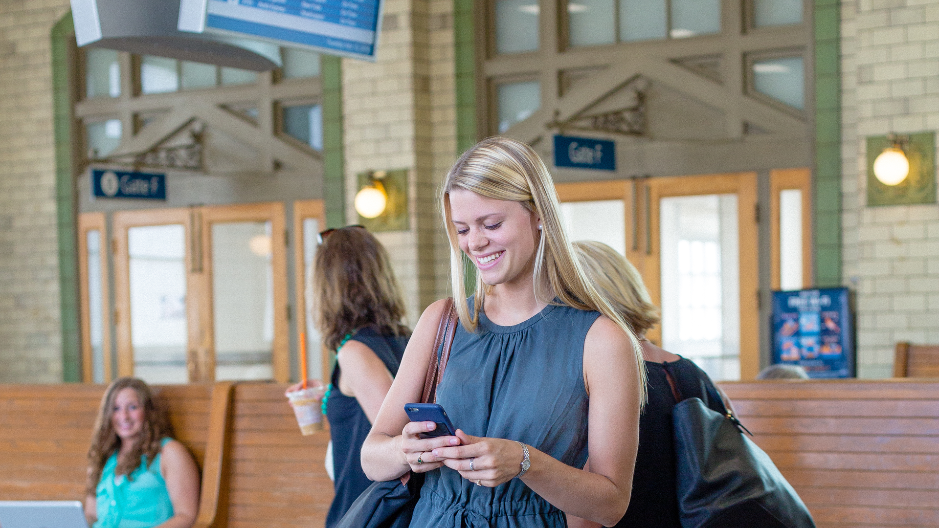 Amtrak 5d792824dcb2e